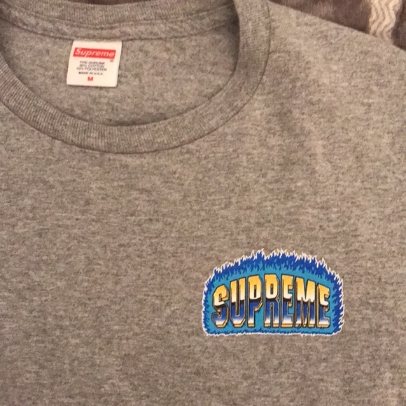 Supreme Tee. Cheat logo. Simple but fly. More for Supreme enthusiasts. - Picture 2 of 4